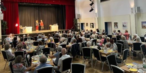 Senioren-Nachmittag in der Kulturhalle Dormagen