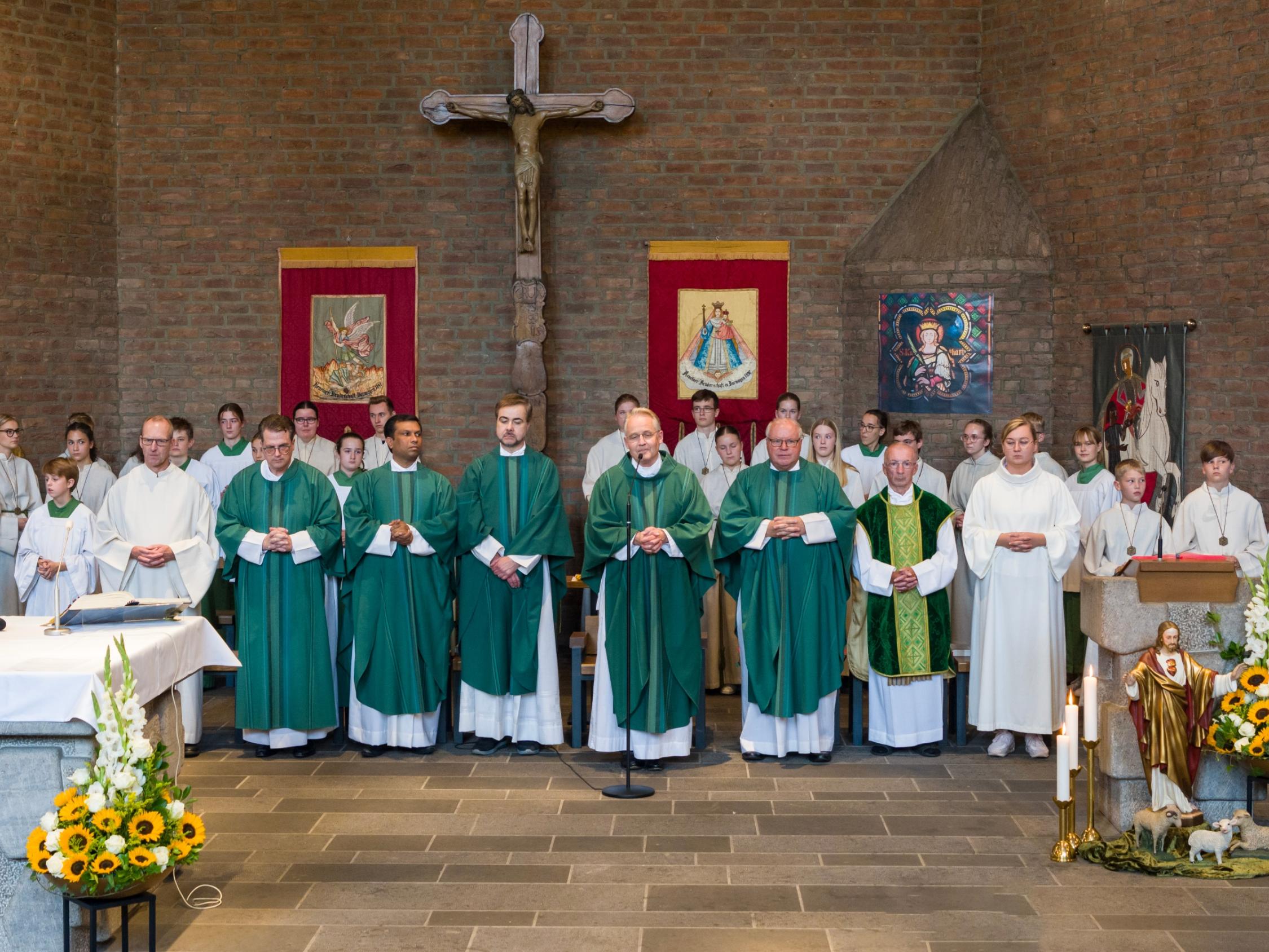 Amtseinführung von Pfr. Dr. Heribert Lennartz in St. Michael Dormagen