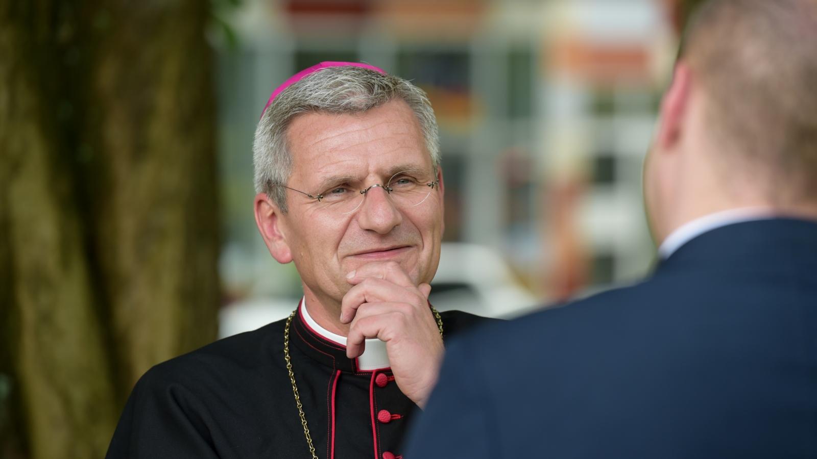 Foto:

Weihbischof in Köln,
Dr. Dominik Schwaderlapp