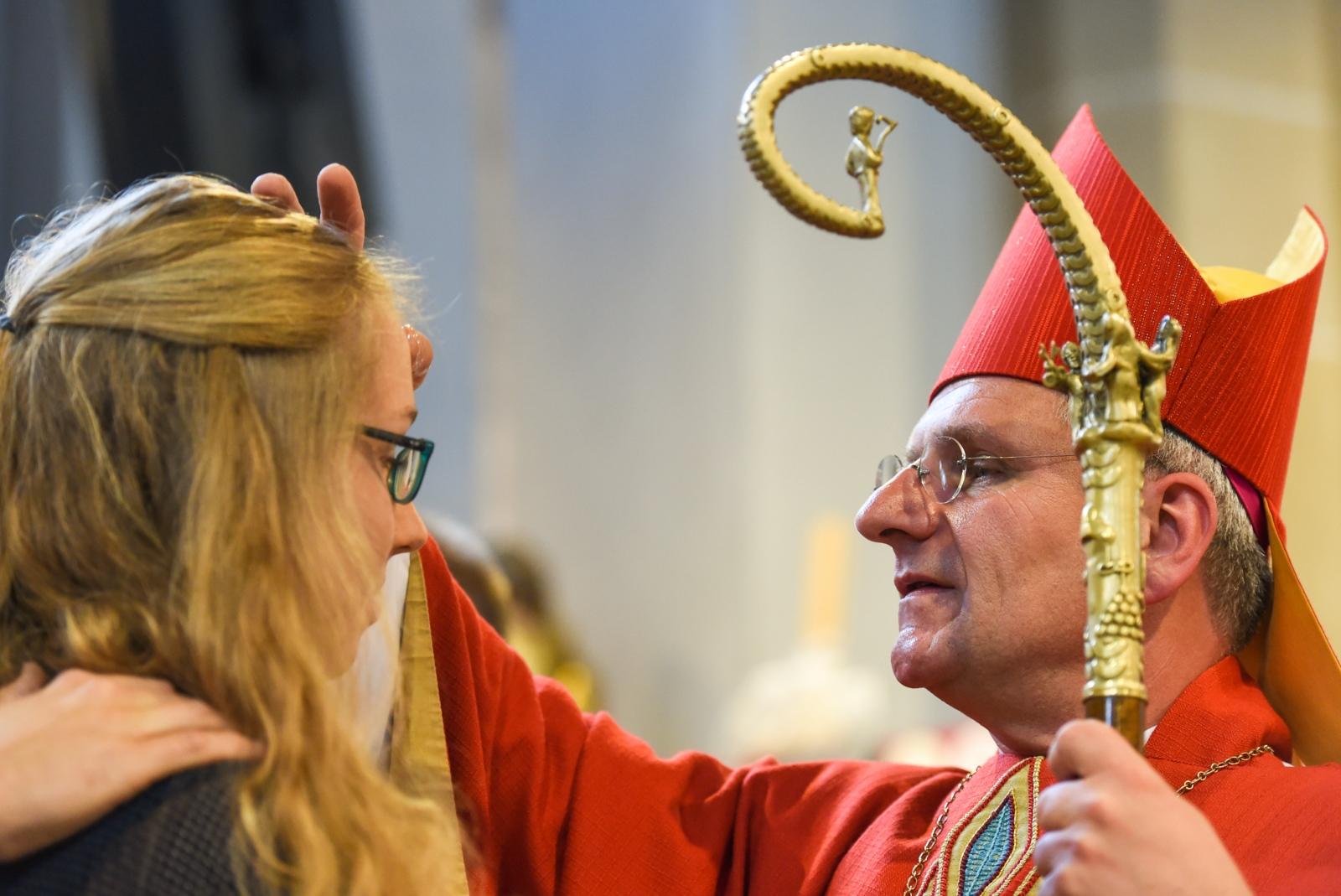 Foto:

Weihbischof in Köln,
Dr. Dominik Schwaderlapp